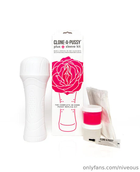 Niveous sexy actress pictures