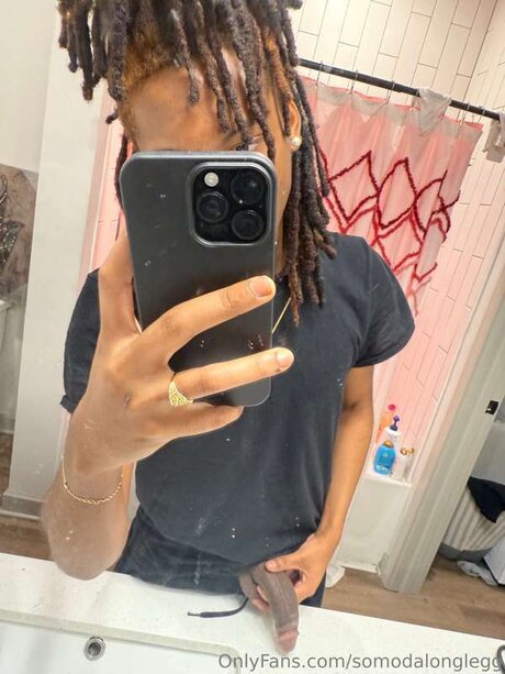 Somodalonglegg pornstar naked pic