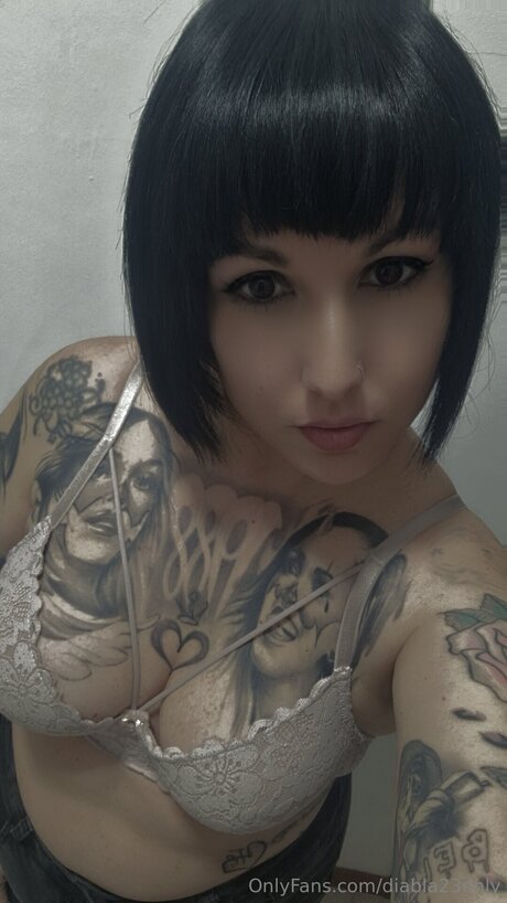 Diabla23only pretty actress pics