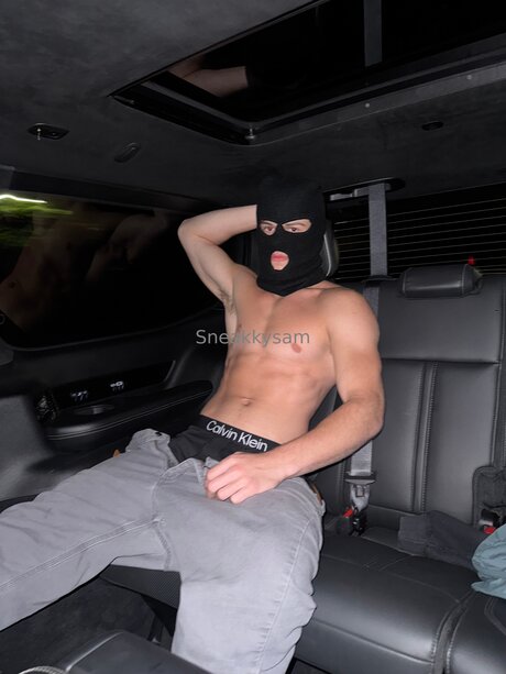 Sneakkysam hot actress pictures