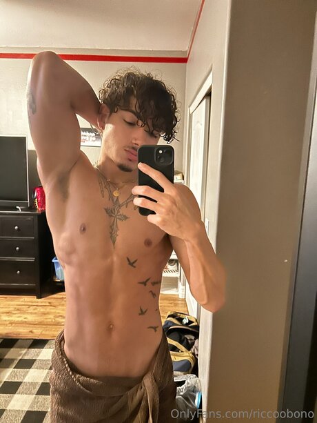 Riccoobono nice star pictures