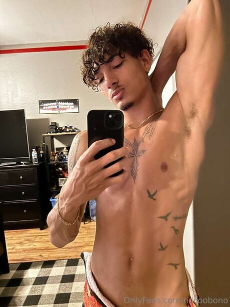 Riccoobono model best picture