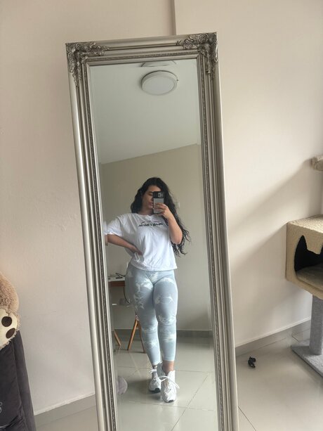 Nellafrietti pornstar pictures