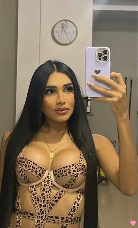 Miaflamee perfect star picture