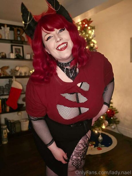 Lady Nael sex model gallery
