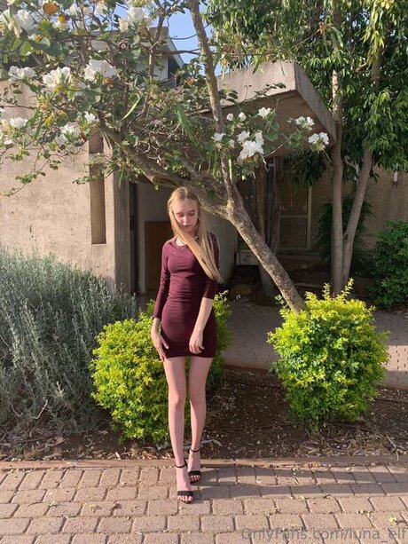 Arya Lune erotic model archive