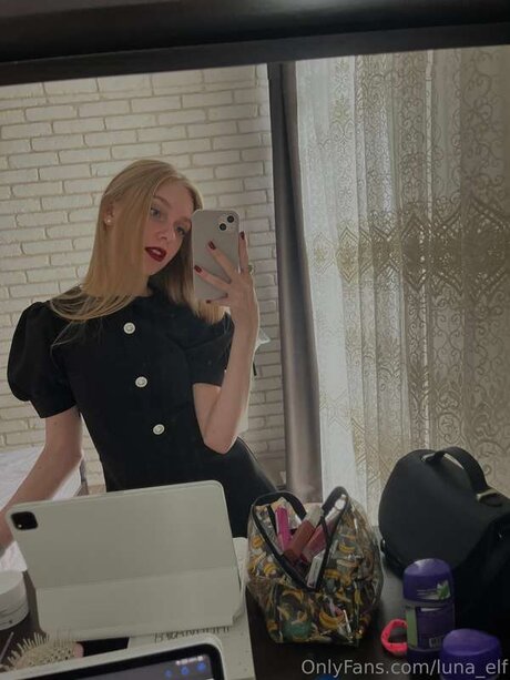 Arya Lune star pornographic pics