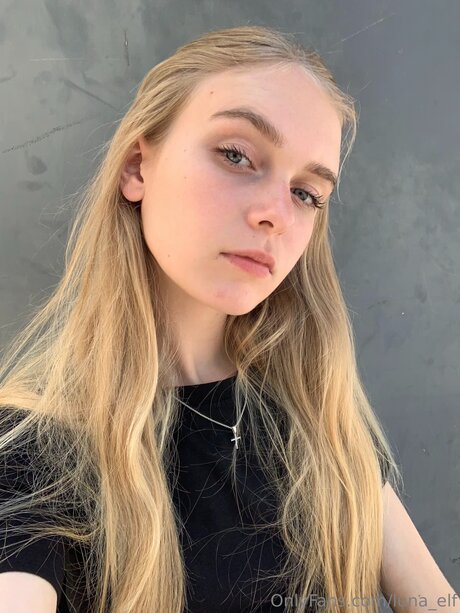 Arya Lune pretty star archive