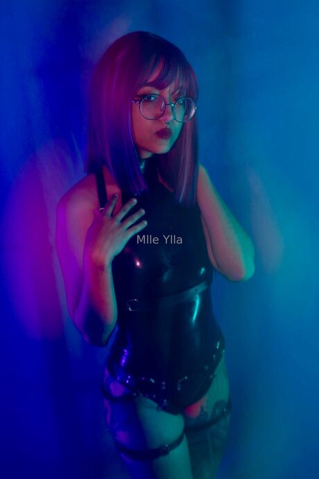 Yllaaa hd actress image