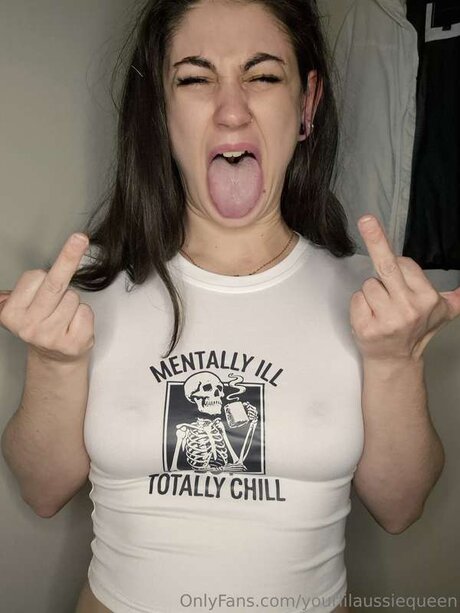 Yourlilaussiequeen xxx model pic