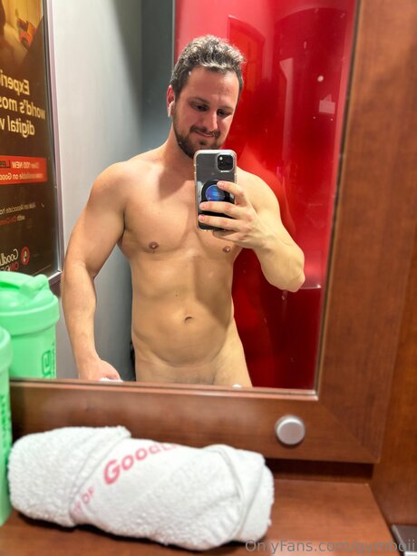 Gymboii model top img