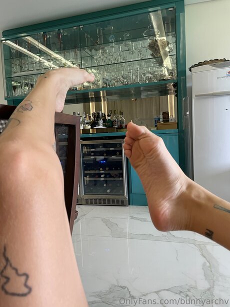 Bunnyarchv exclusive model picture