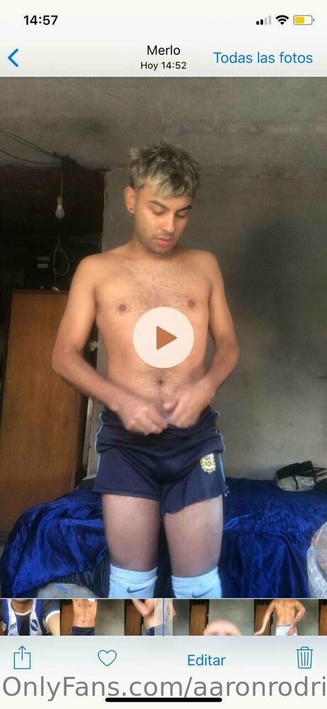 Aaronrodri0 model naked picture