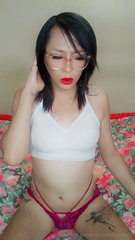 Nicolehoneybee2 top pornstar photos