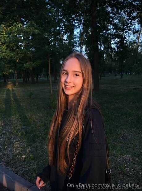 Mila S Bakery hot actress image