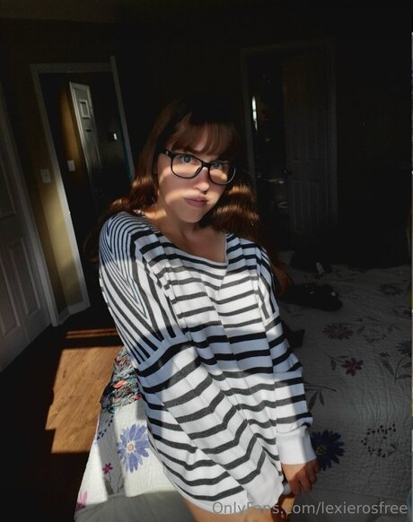 Lexierosfree high quality model img