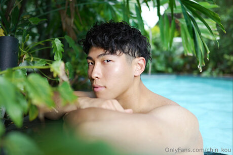 Chin Kou sex star photo