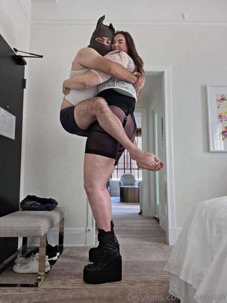 Giantessa model high quality archive