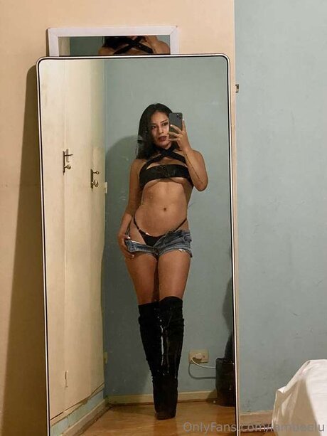 Iambellasex model hd gallery