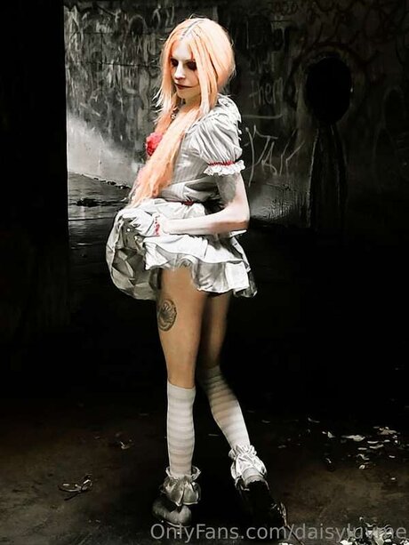 Daisyluvme model erotic pic