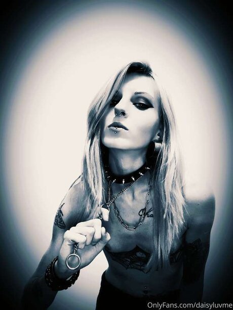 Daisyluvme beautiful pornstar photos
