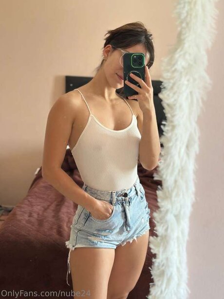 Camile2303 top pornstar gallery