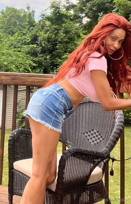 Glorialamour pornstar img