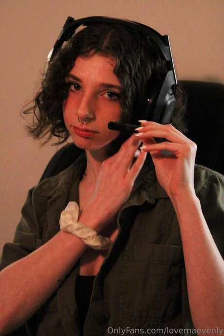 Lovemaevenly erotic star gallery