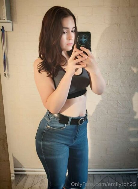 Emilytoh25 star hd photos