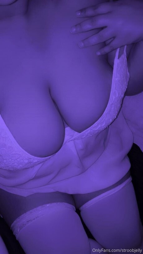 Royaljestie exclusive pornstar picture