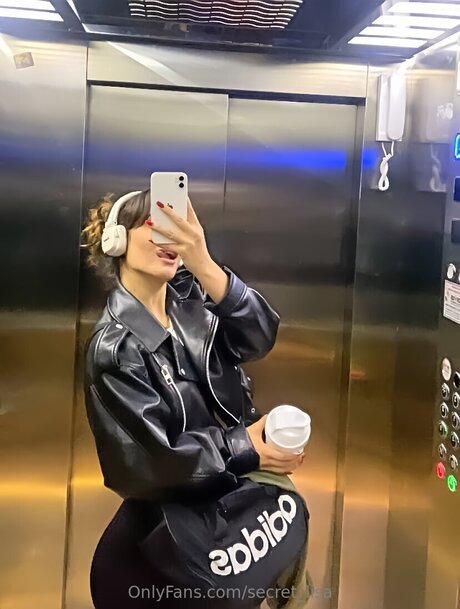 Secret Lisa pornstar free img