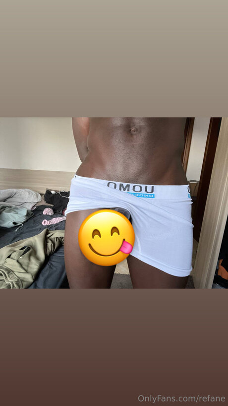 Refane nude actress picture