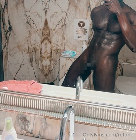 Refane naked actress image