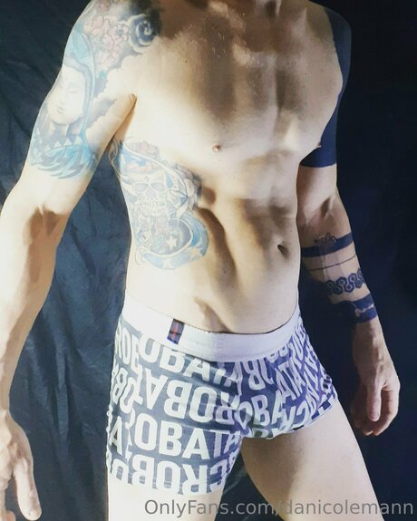 Danicolemann erotic model galleries