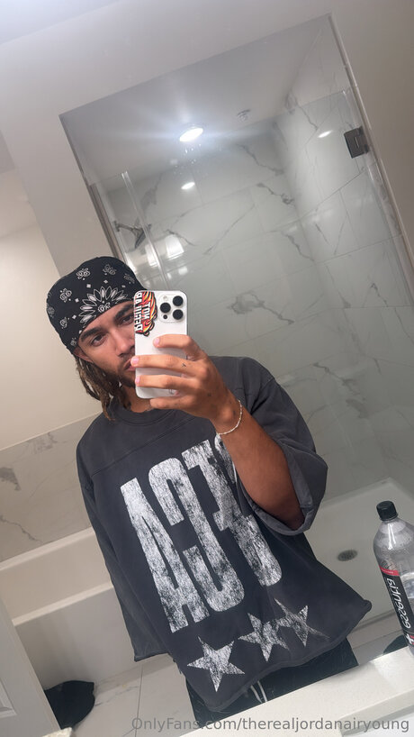 Therealjordanairyoung pornstar xxx image