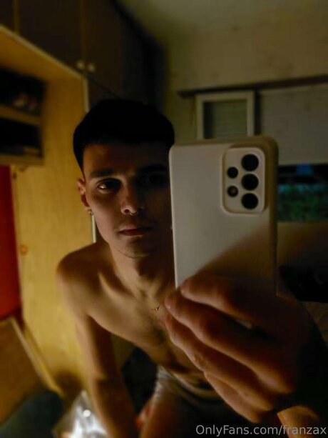 Franzax top model pics