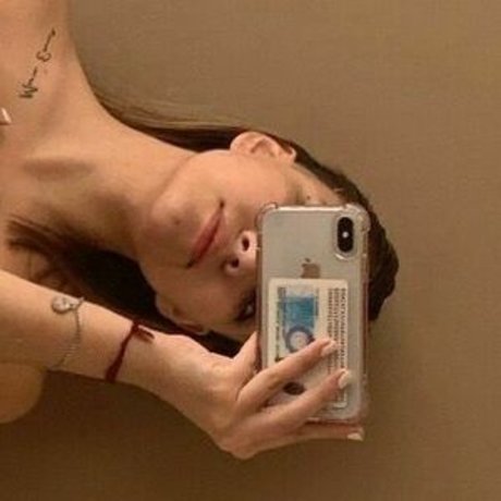 Cata Molina star pretty photos