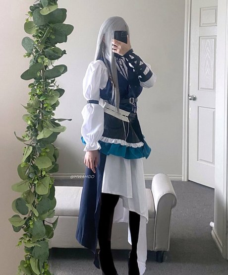 mwahgo pornographic model images