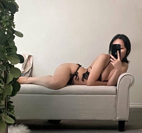 mwahgo pornstar beautiful pic