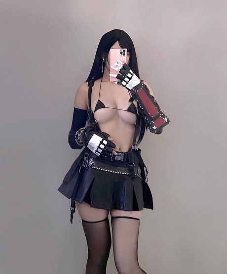 mwahgo adult actress pic