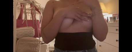 Vale ASMR pornstar sexy img