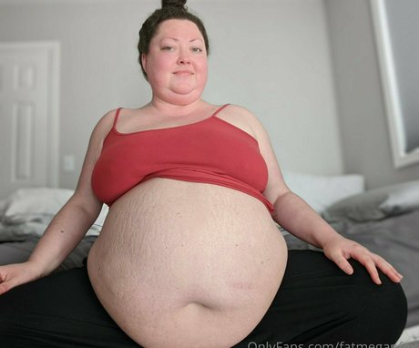 fatmeganfox pornstar sexy photos