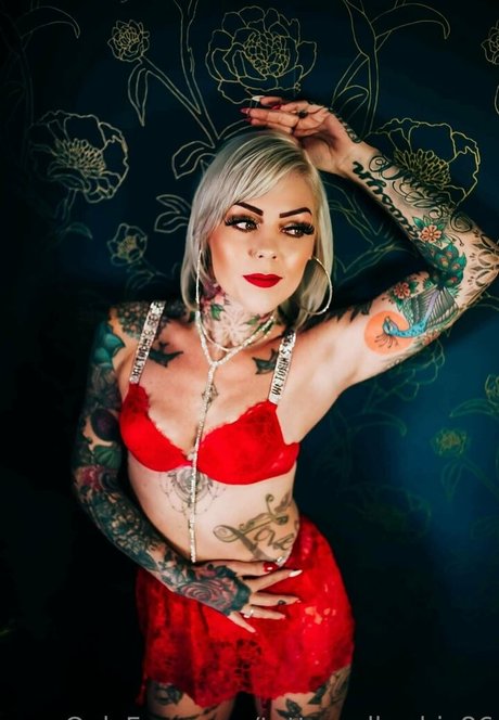 tattooedbarbie86 perfect actress photo