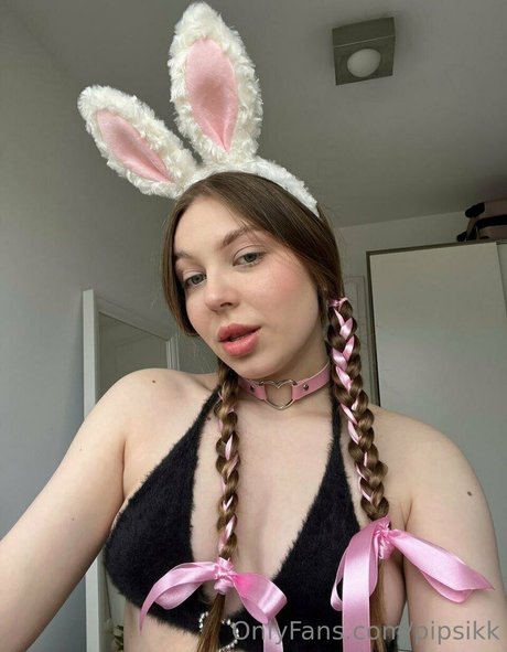 pipsikk model pornographic picture