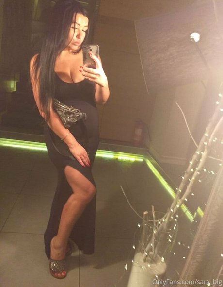 sarabig nude actress galleries