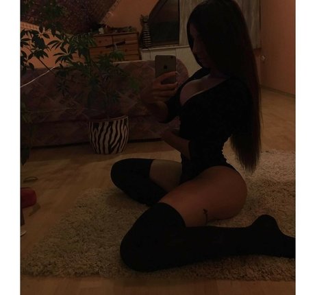 Flora Tabi pornstar top pictures