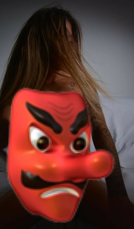 Flora Tabi pornstar free image