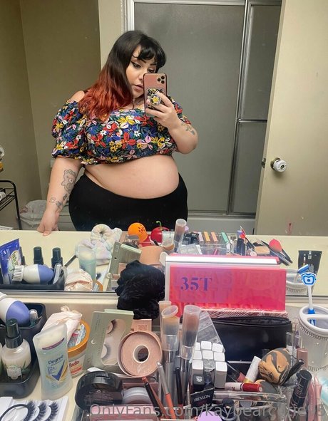 kaybearcutie95 star exclusive picture