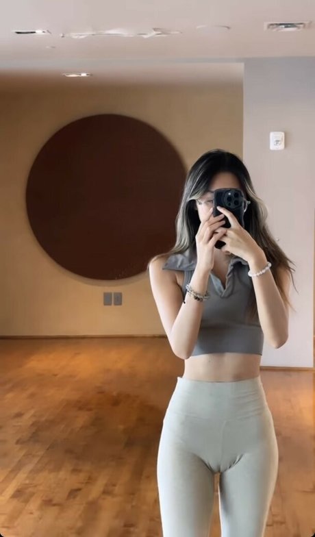 Cornelia Daiyinchi star art img