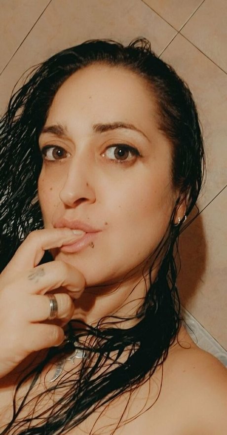 nevy 80 star sexy pic